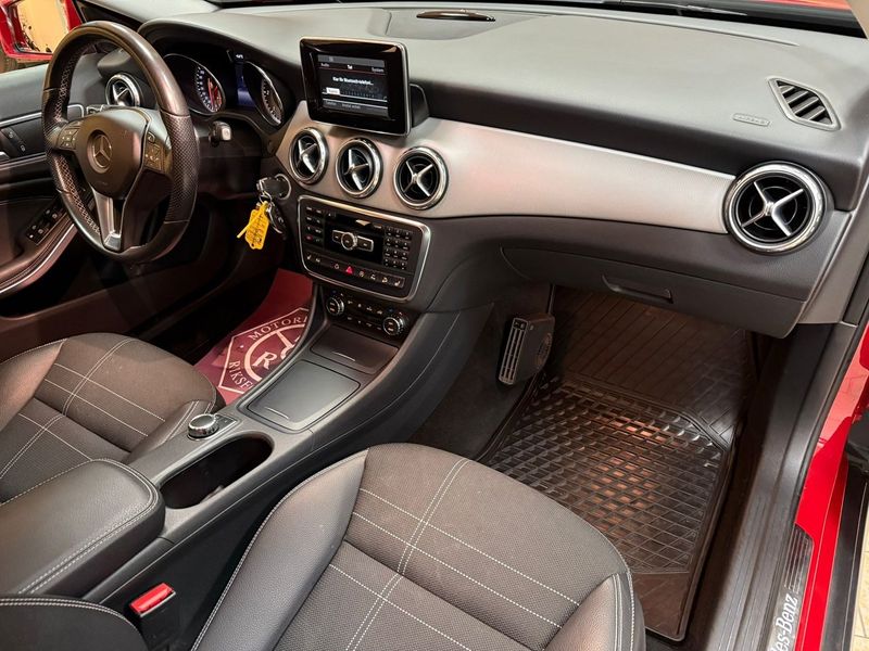 Mercedes GLA200 bild 18