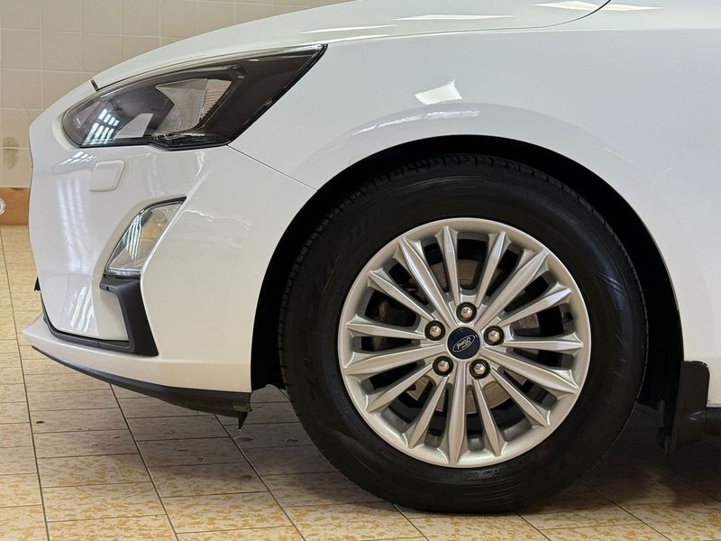 Ford Focus bild 12