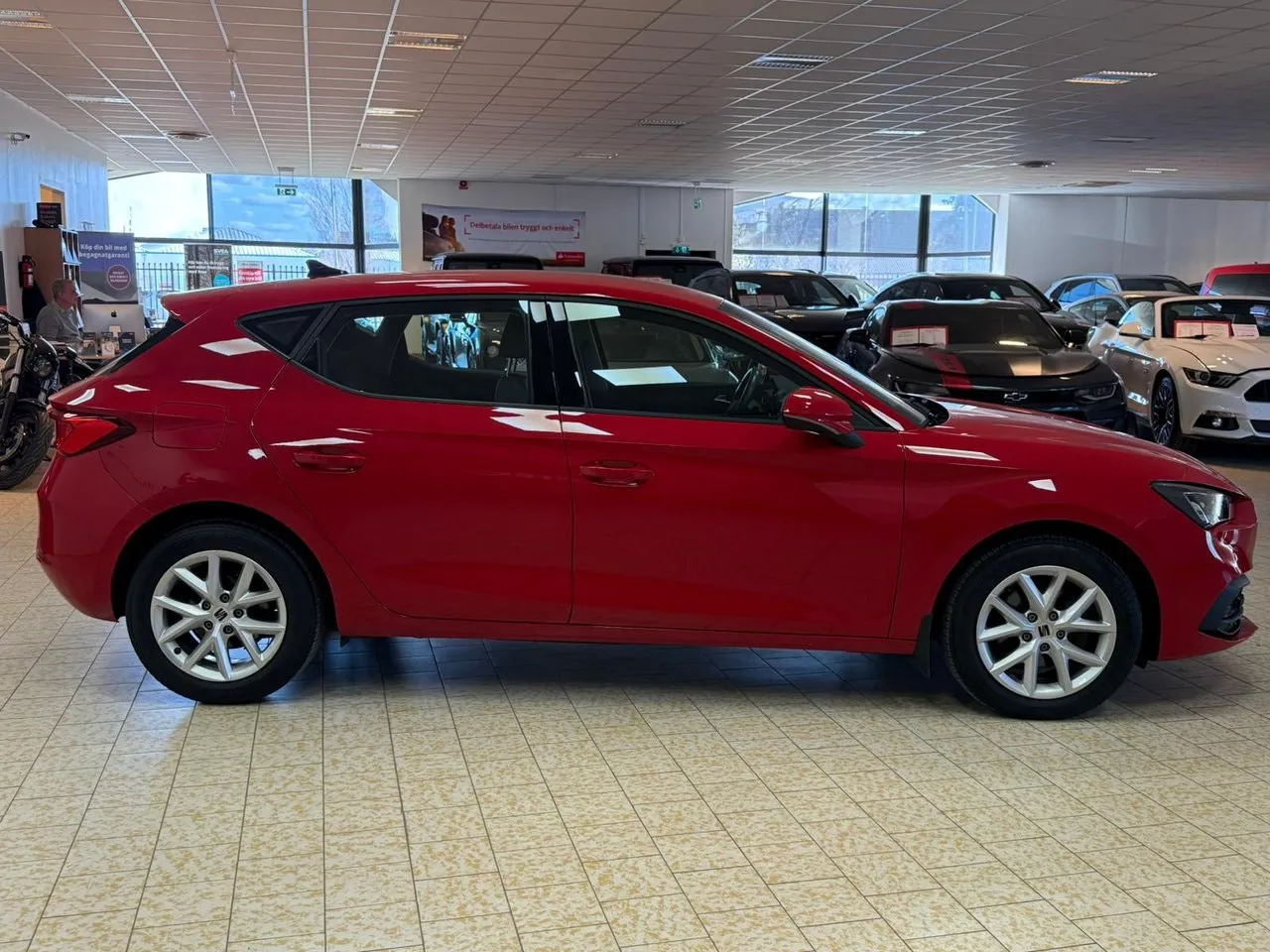 Vehicle image 7