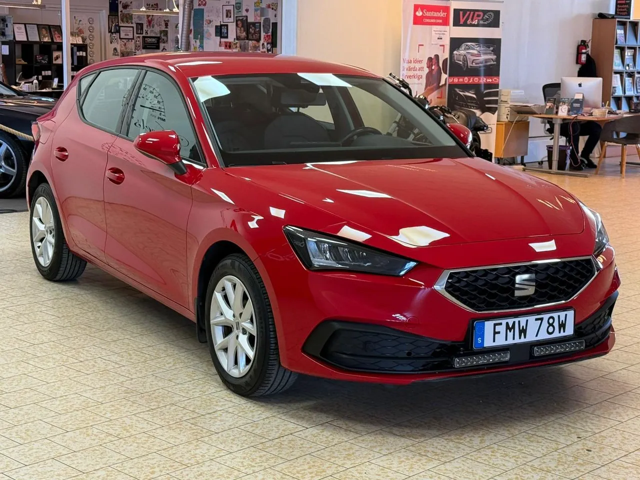 Vehicle image 8