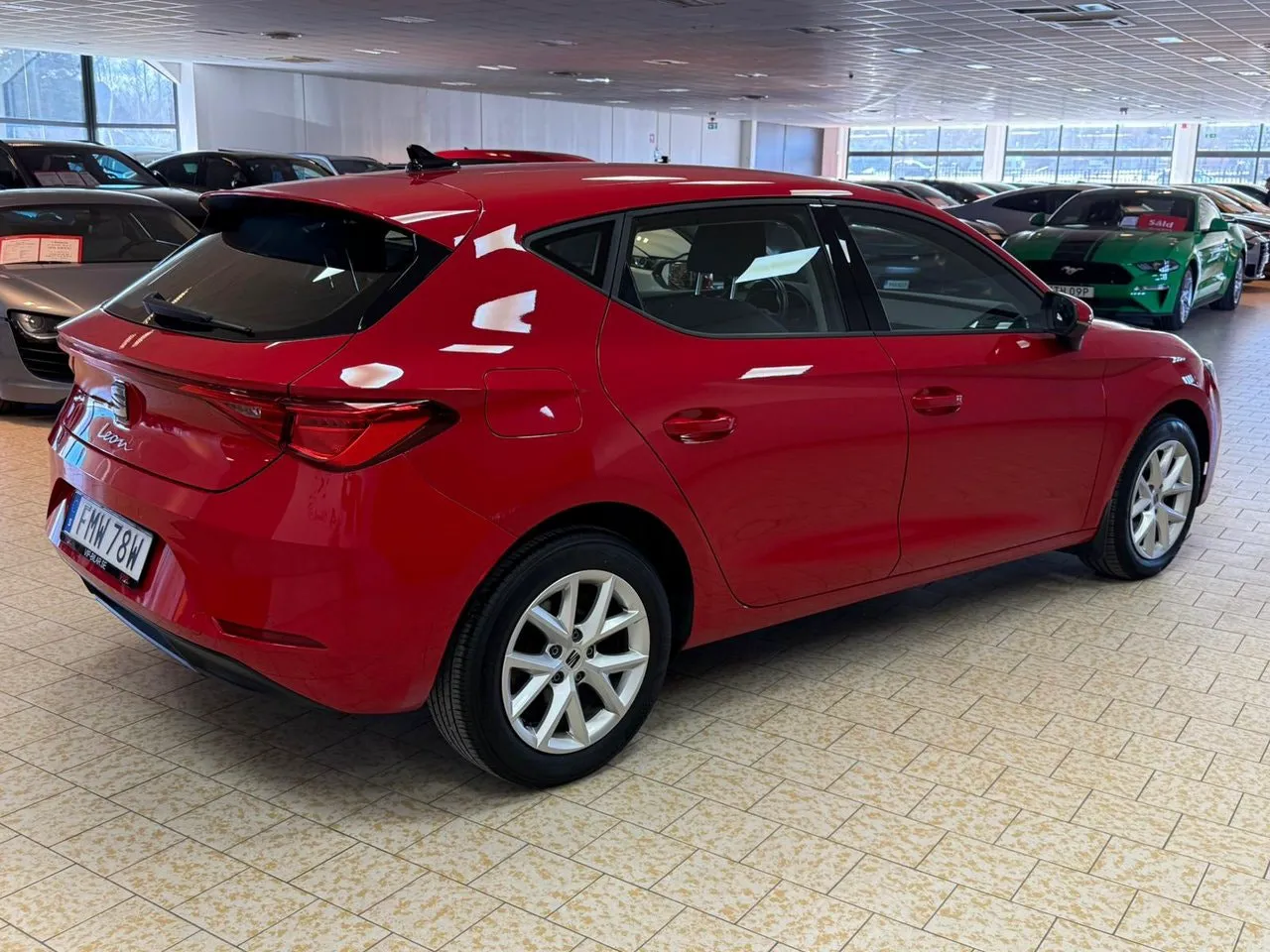 Vehicle image 6