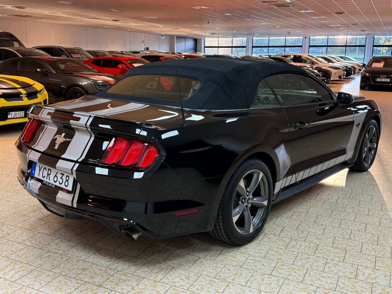 Vehicle image 23