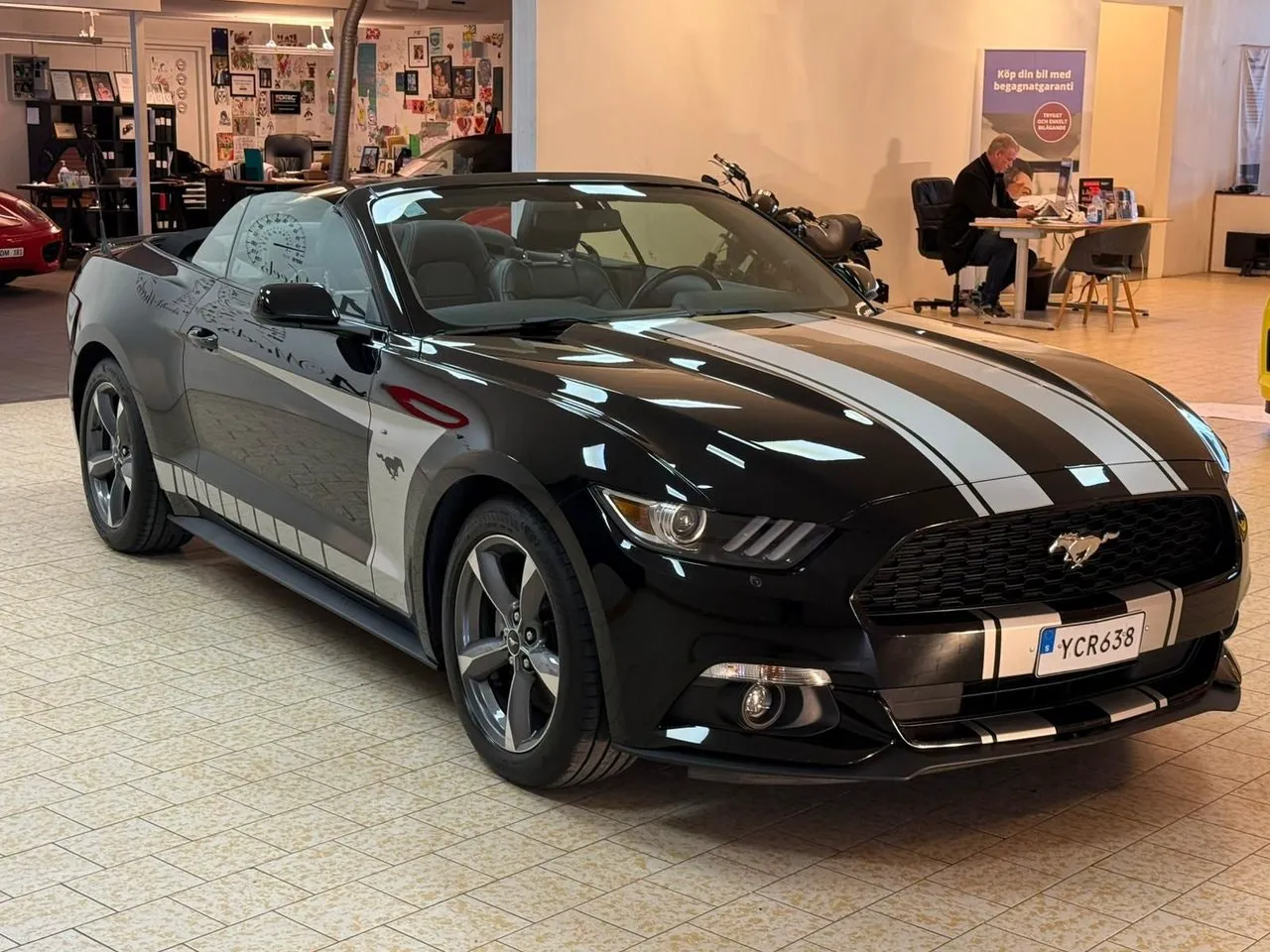 Vehicle image 7