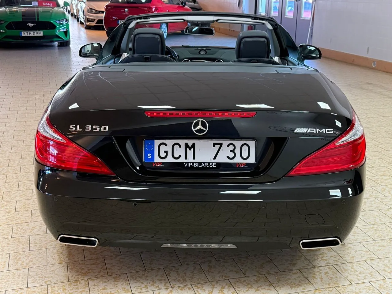 Vehicle image 5