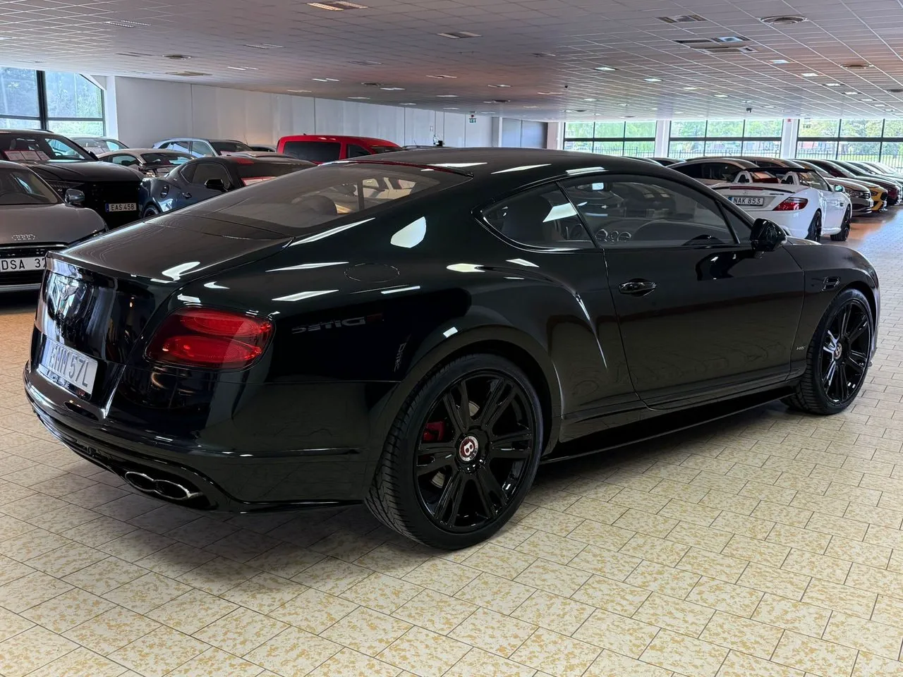 Vehicle image 6