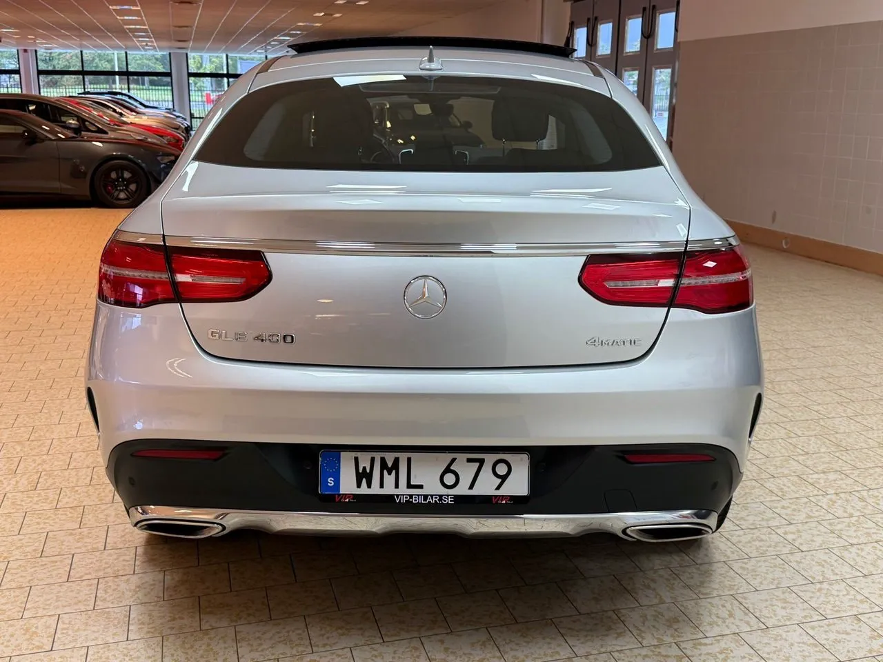 Vehicle image 4