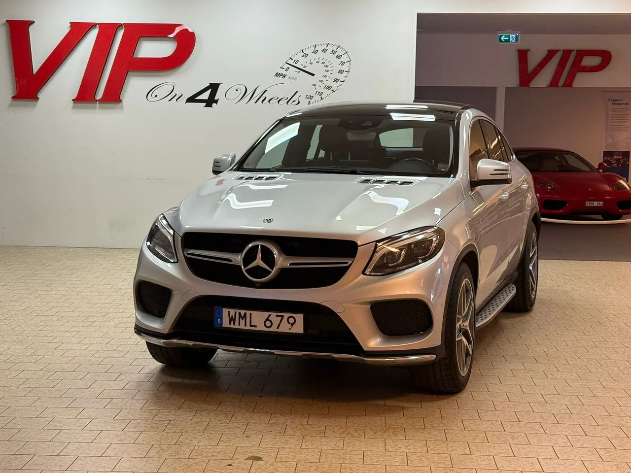 Vehicle image 1