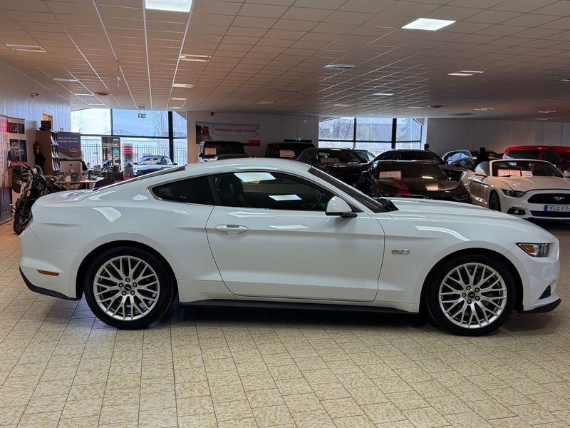 Ford Mustang bild 8