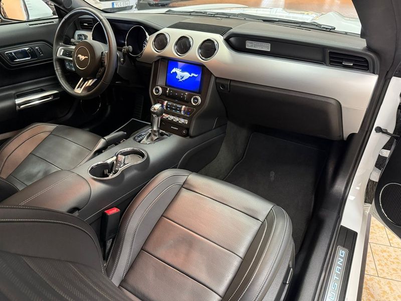 Ford Mustang bild 16