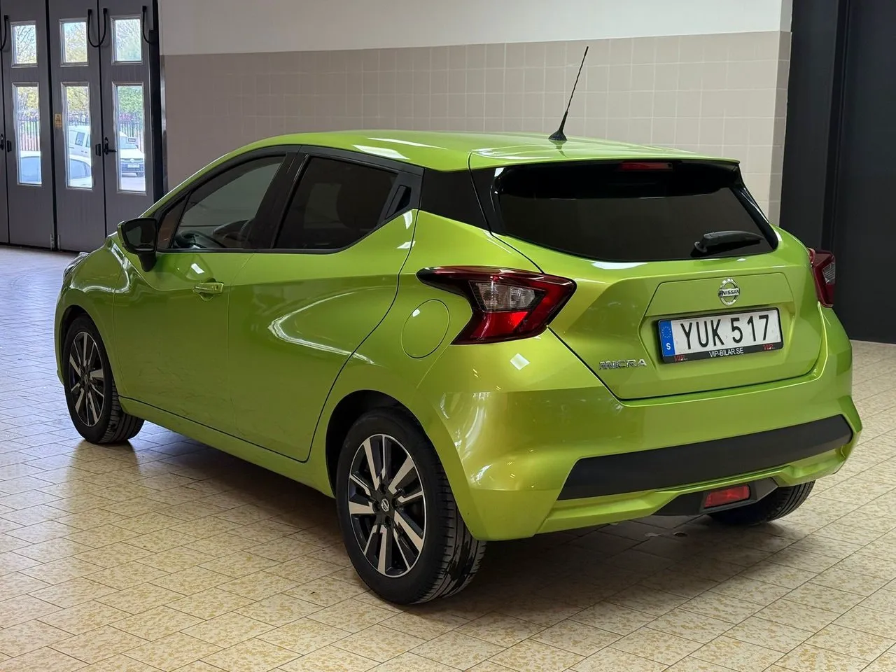 Vehicle image 3