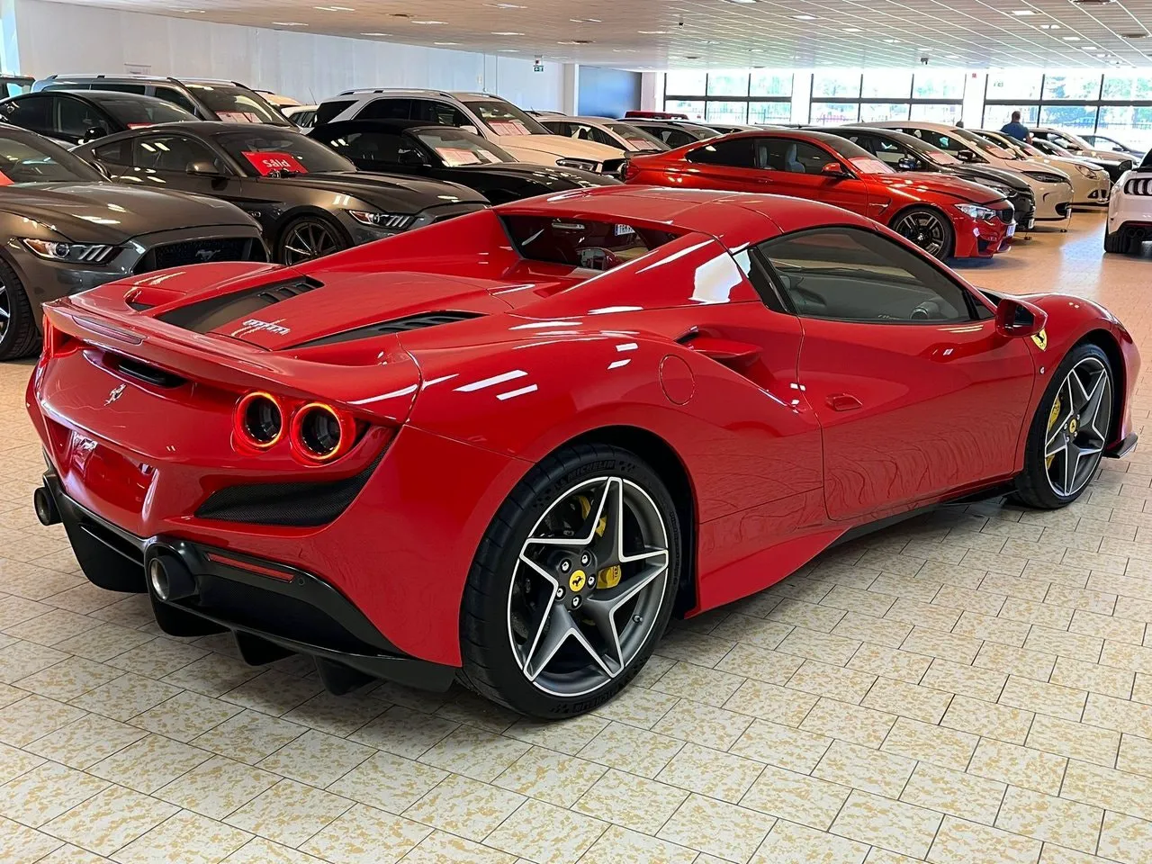 Vehicle image 20