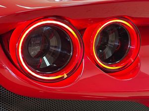 Ferrari F8 bild 26