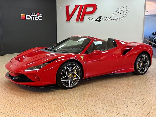 Ferrari F8 Spider 3,9 V8 (720 HK) Racingseat Lift Kolfiber - 2021