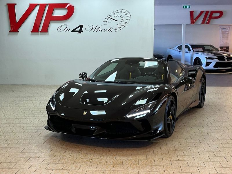 Ferrari F8 bild 2