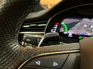 Audi RSQ8 bild 33