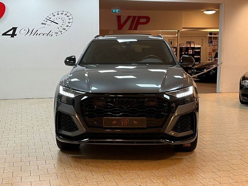 Audi RSQ8 bild 9