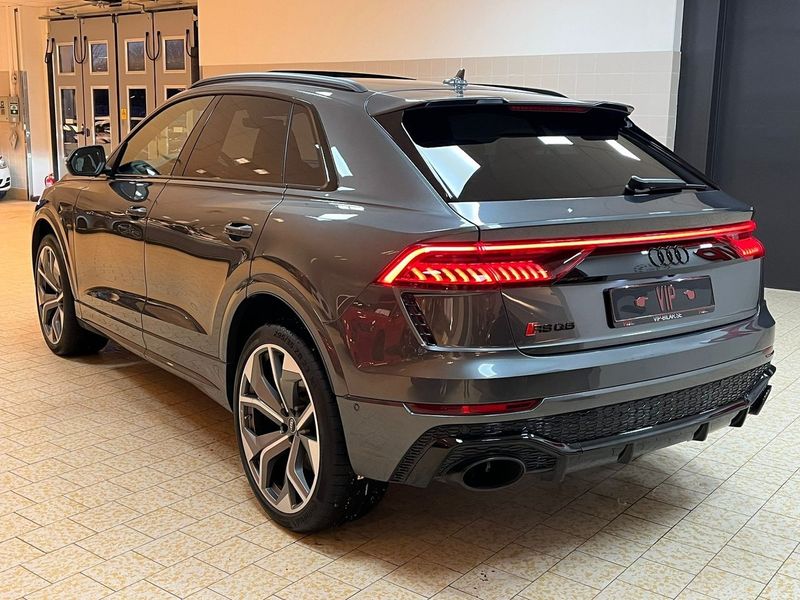 Audi RSQ8 bild 4