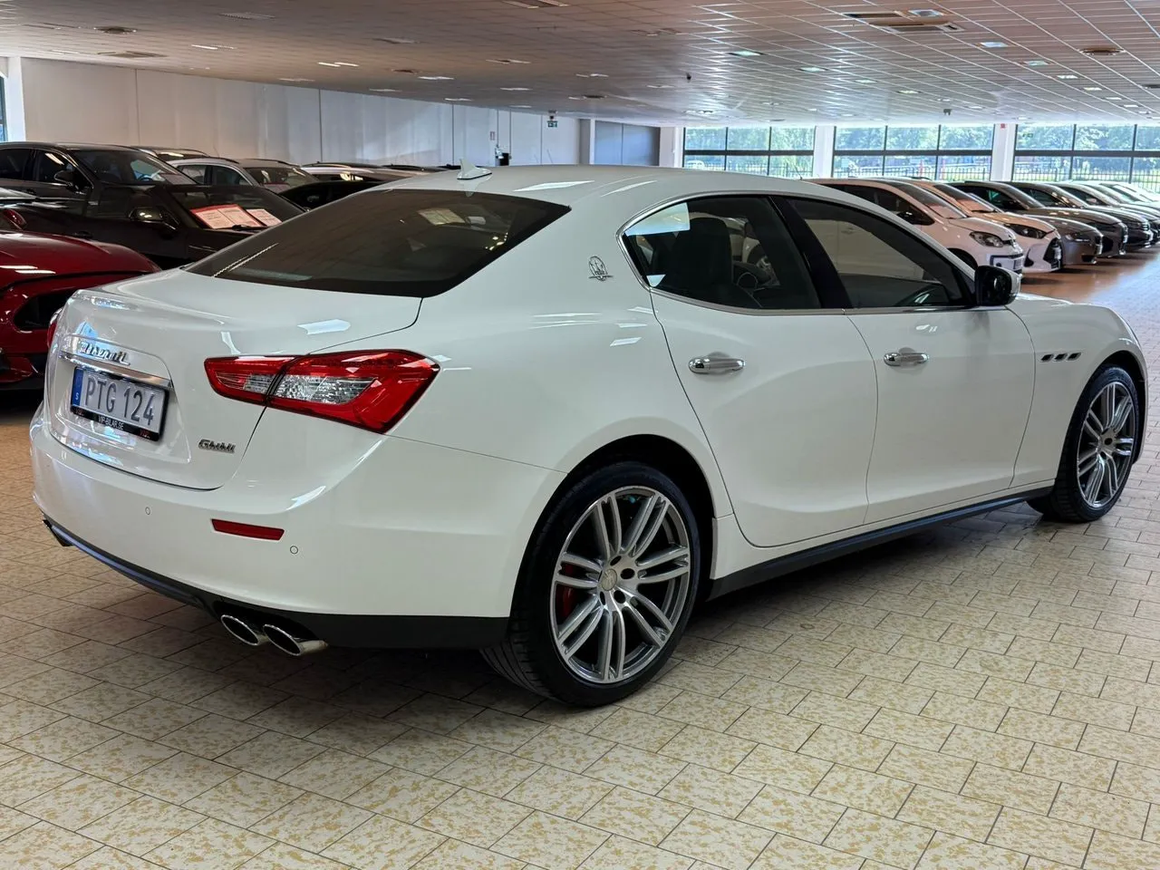 Vehicle image 5