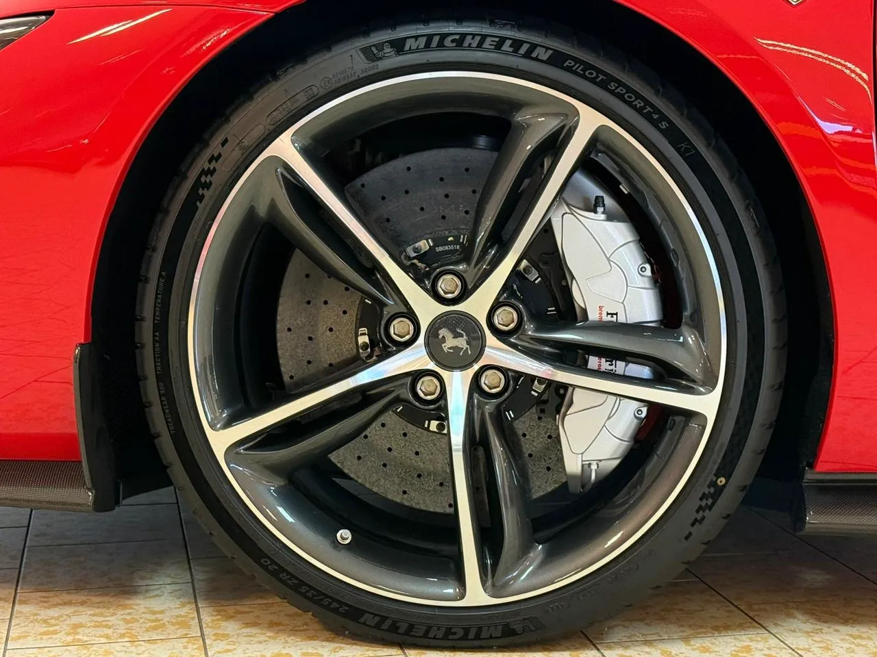 Vehicle image 30