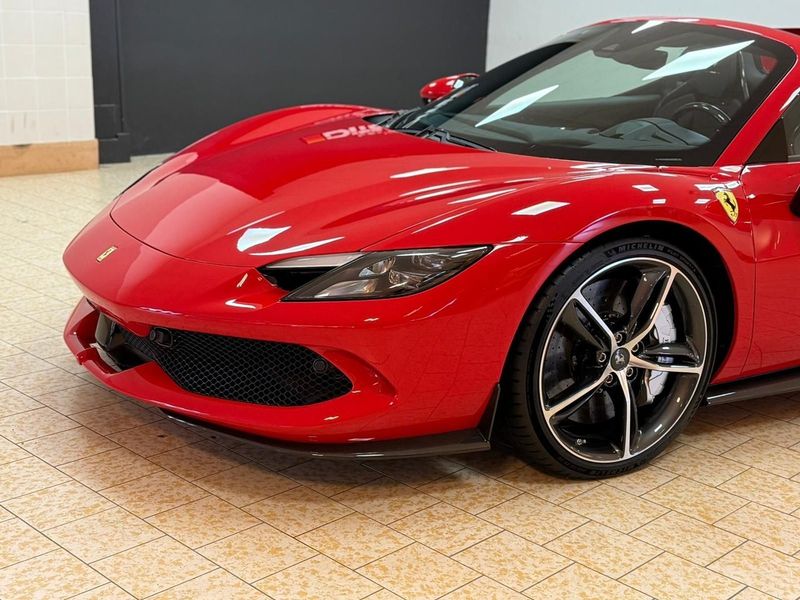 Ferrari 296 bild 10
