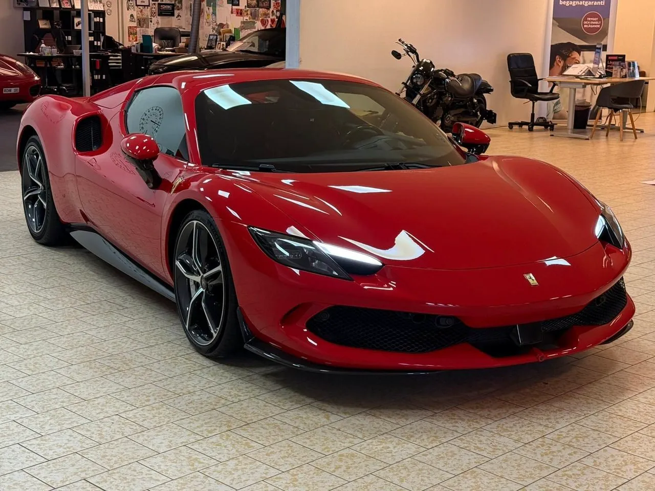 Vehicle image 25