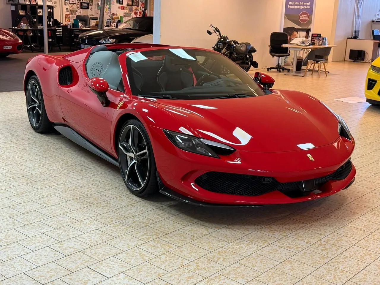Vehicle image 7