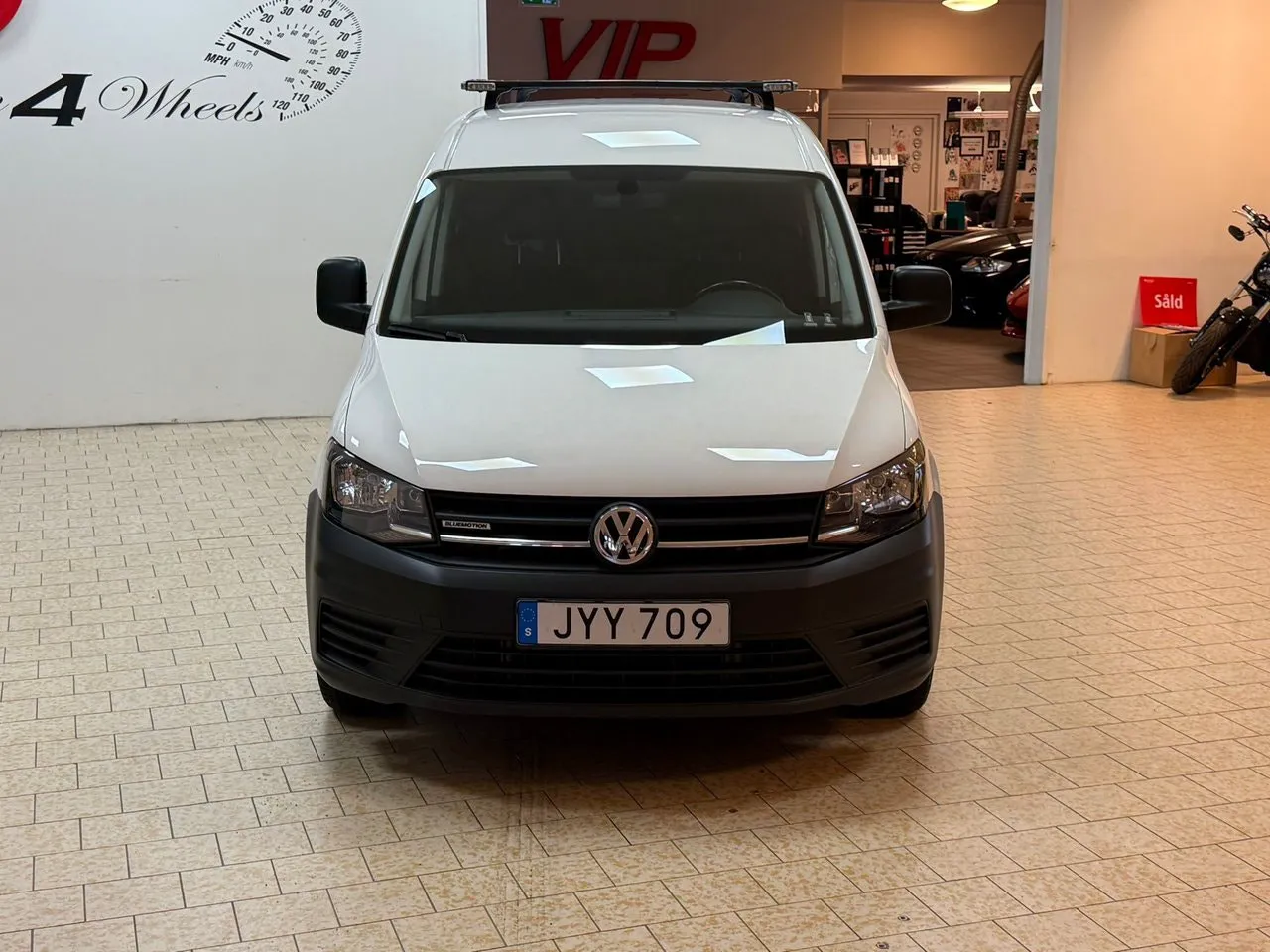 Vehicle image 8