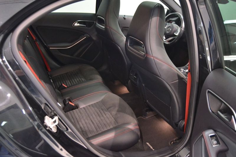 Mercedes A45 AMG bild 11