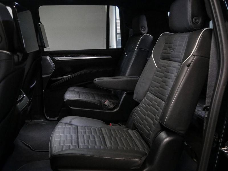 Cadillac ESCALADE bild 13