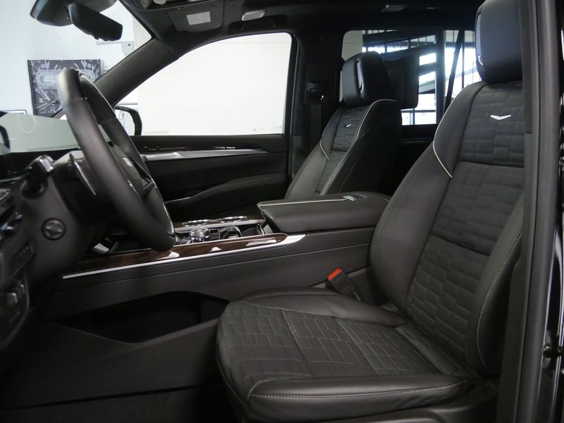 Cadillac ESCALADE bild 9