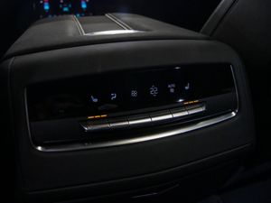 Cadillac ESCALADE bild 17