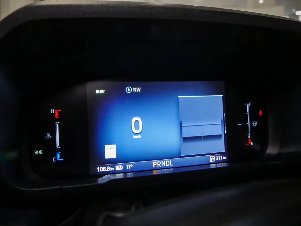 Vehicle image 16