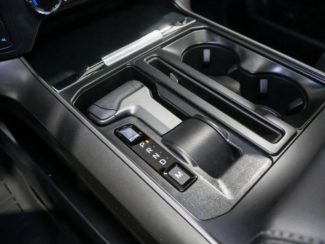 Vehicle image 25