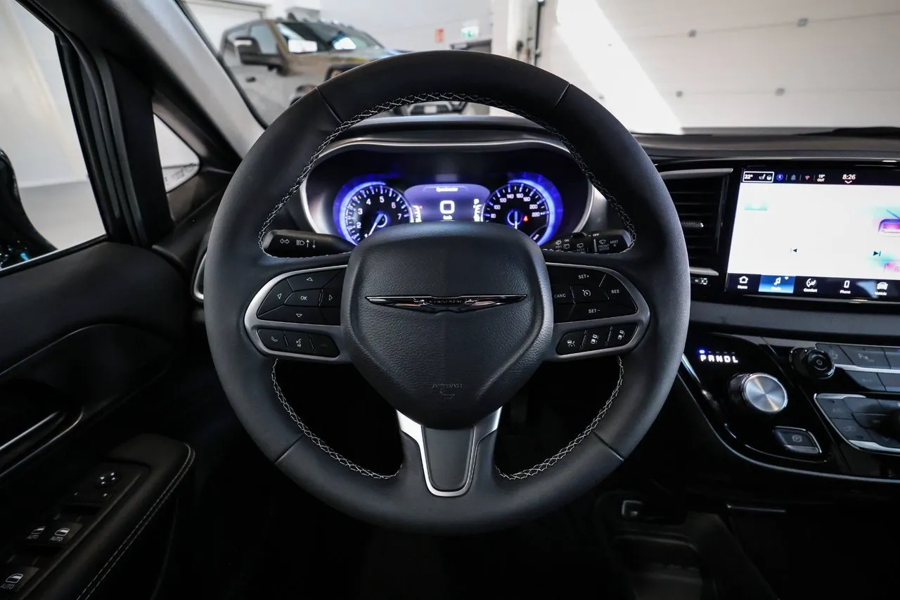Vehicle image 20