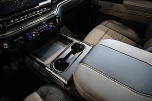 Chevrolet Silverado bild 26