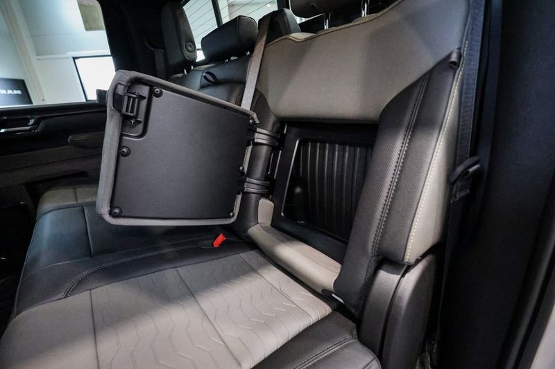 Chevrolet Silverado bild 21