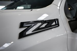 Chevrolet Silverado bild 11