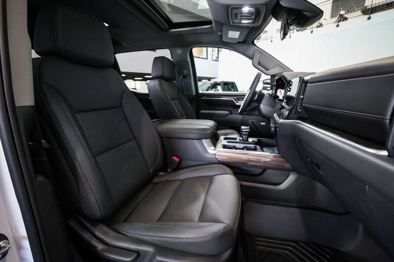 Chevrolet Silverado bild 22