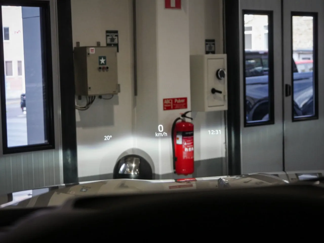 Vehicle image 15