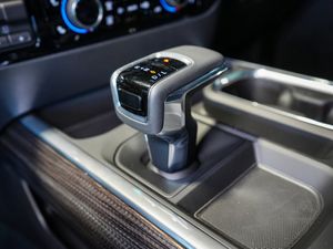 Chevrolet Silverado bild 14