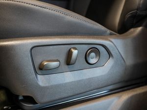 Chevrolet Silverado bild 15