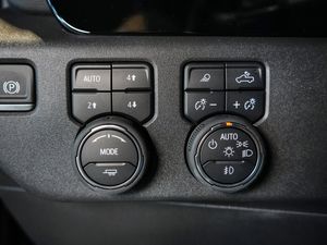 Chevrolet Silverado bild 13