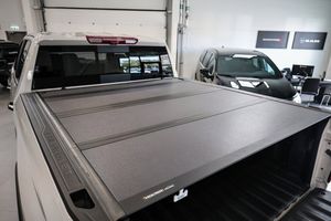 Chevrolet Silverado bild 16
