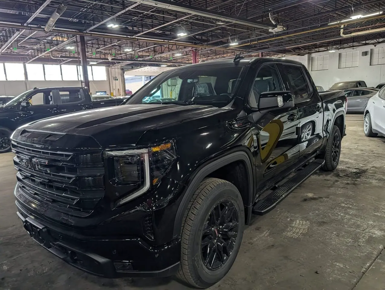 Vehicle image 5