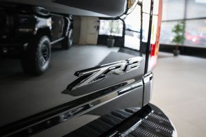 Chevrolet Silverado bild 12
