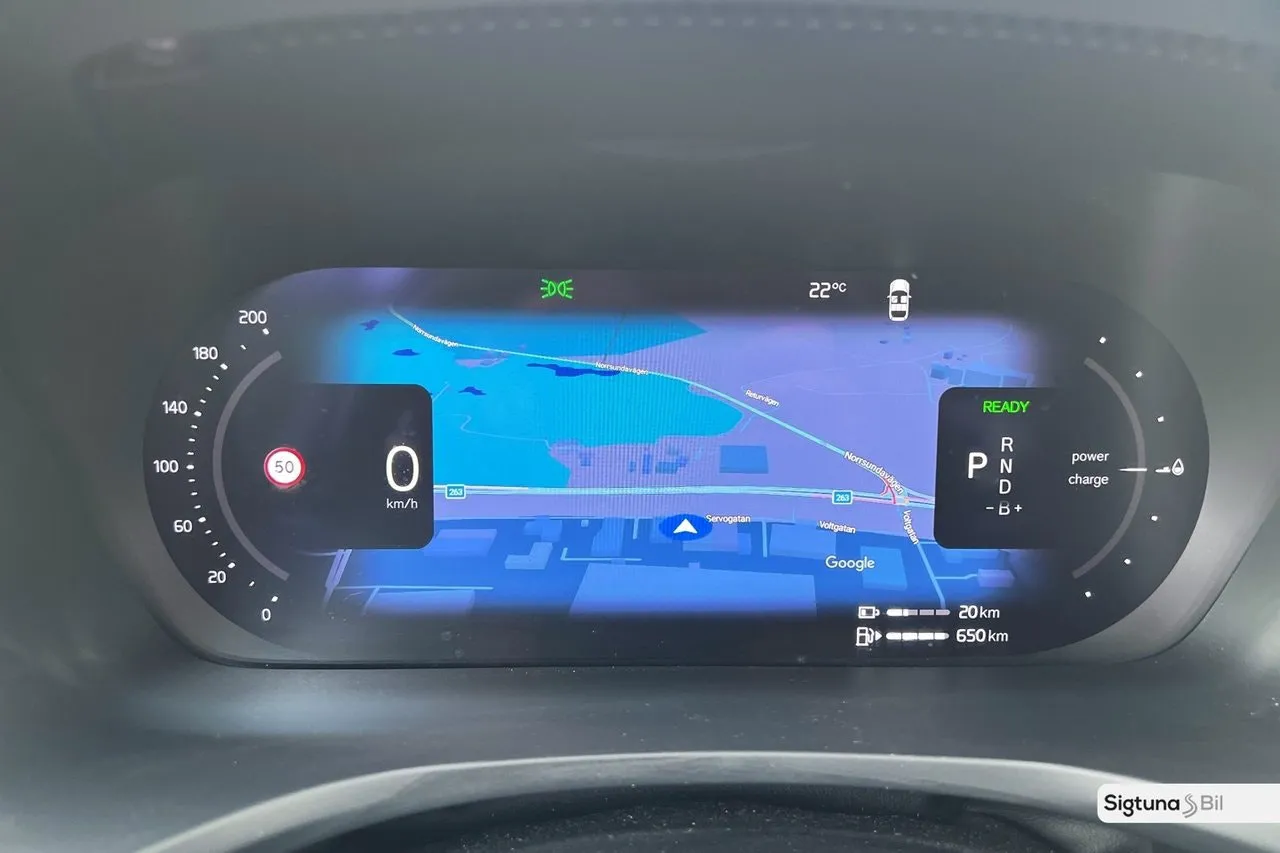 Vehicle image 18
