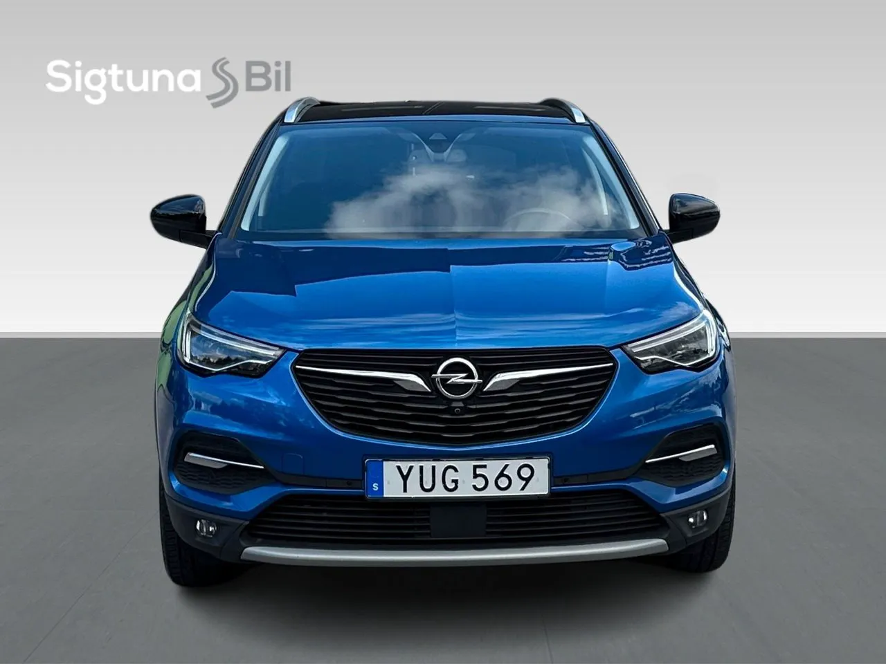 Vehicle image 8