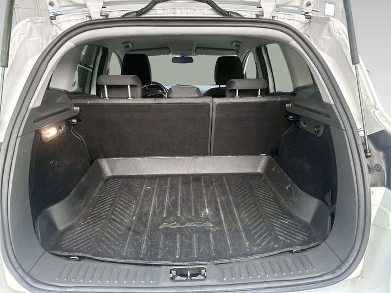 Ford Kuga bild 14