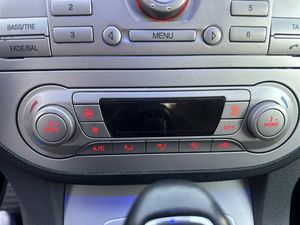 Ford Kuga bild 18