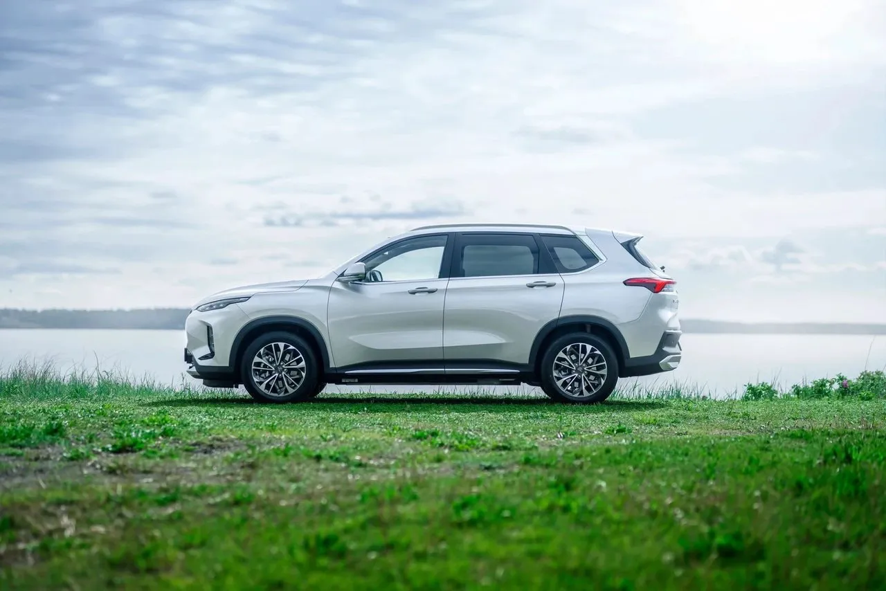 Vehicle image 1